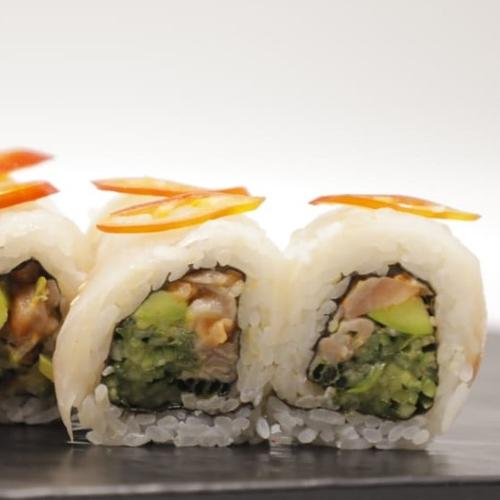 Spicy Seabass Roll🌶️🍣