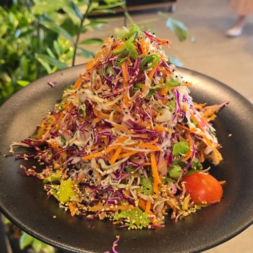Osaka Salad 🌶️🍃